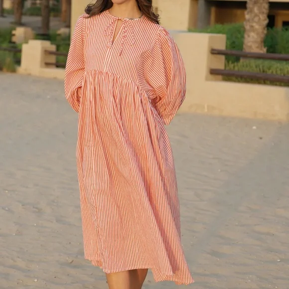 Liana Midi Dress - Picture 2 of 4